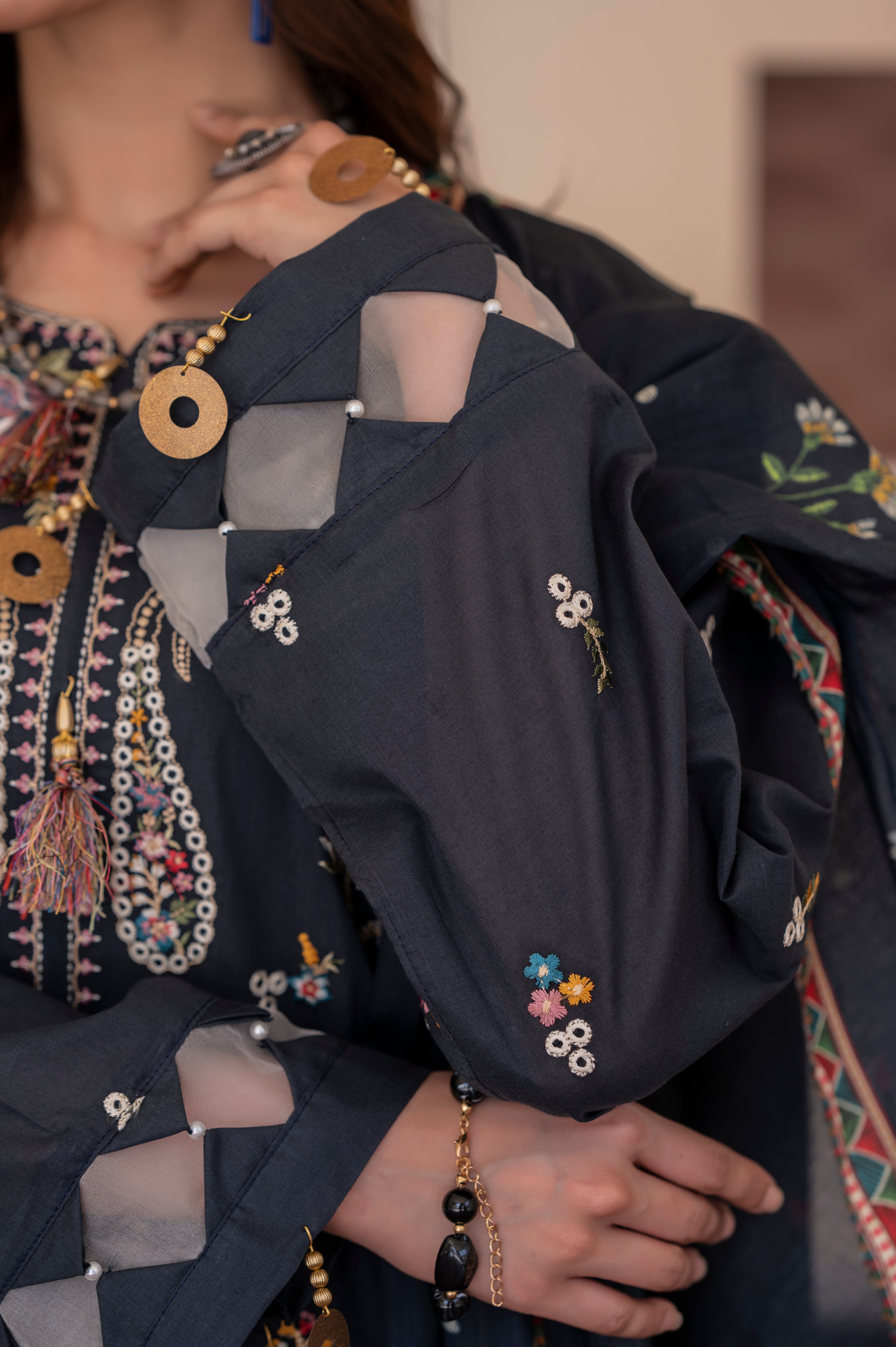 SAHIBA-01