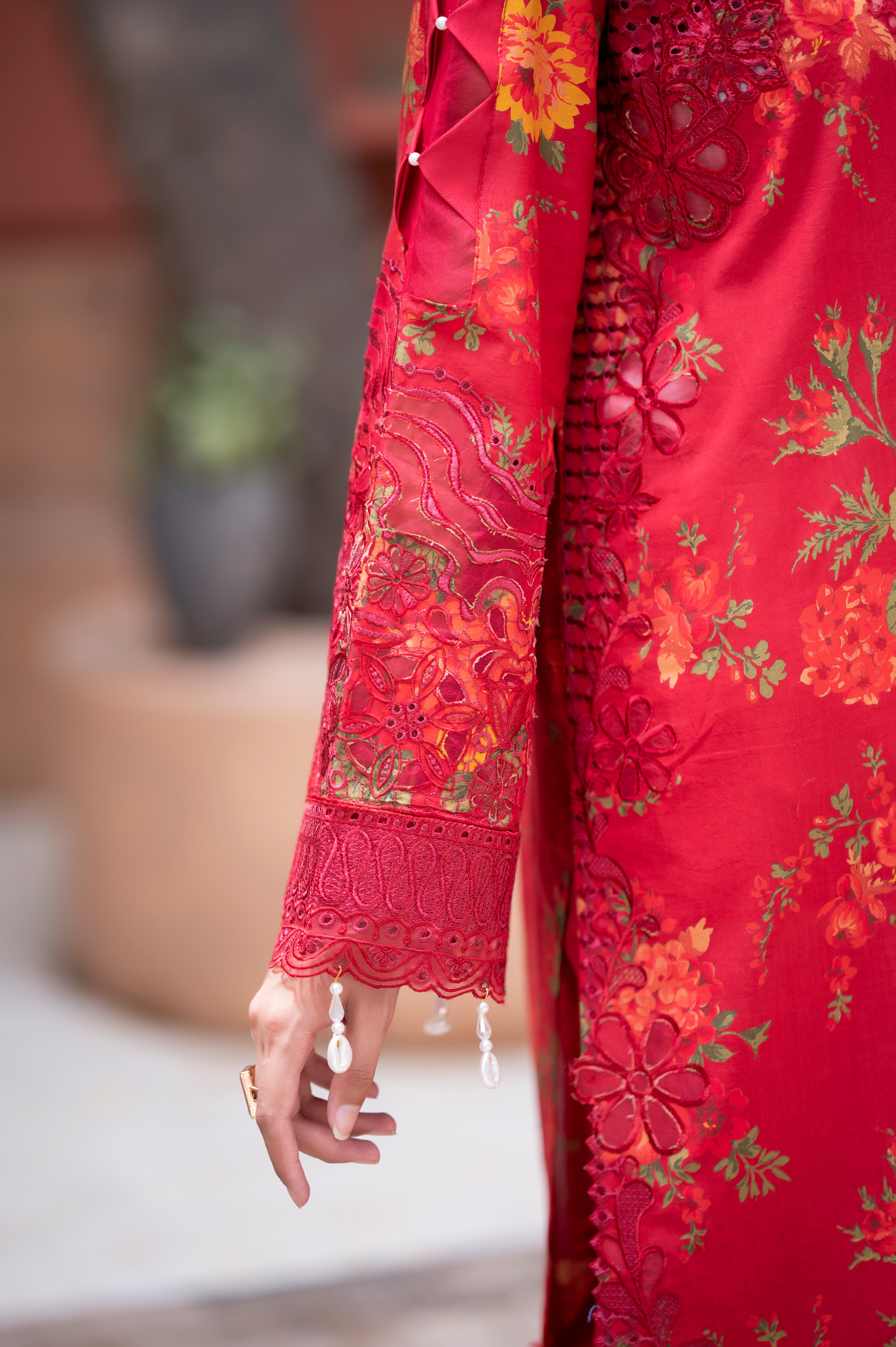 FLORUM BY NUR'-01