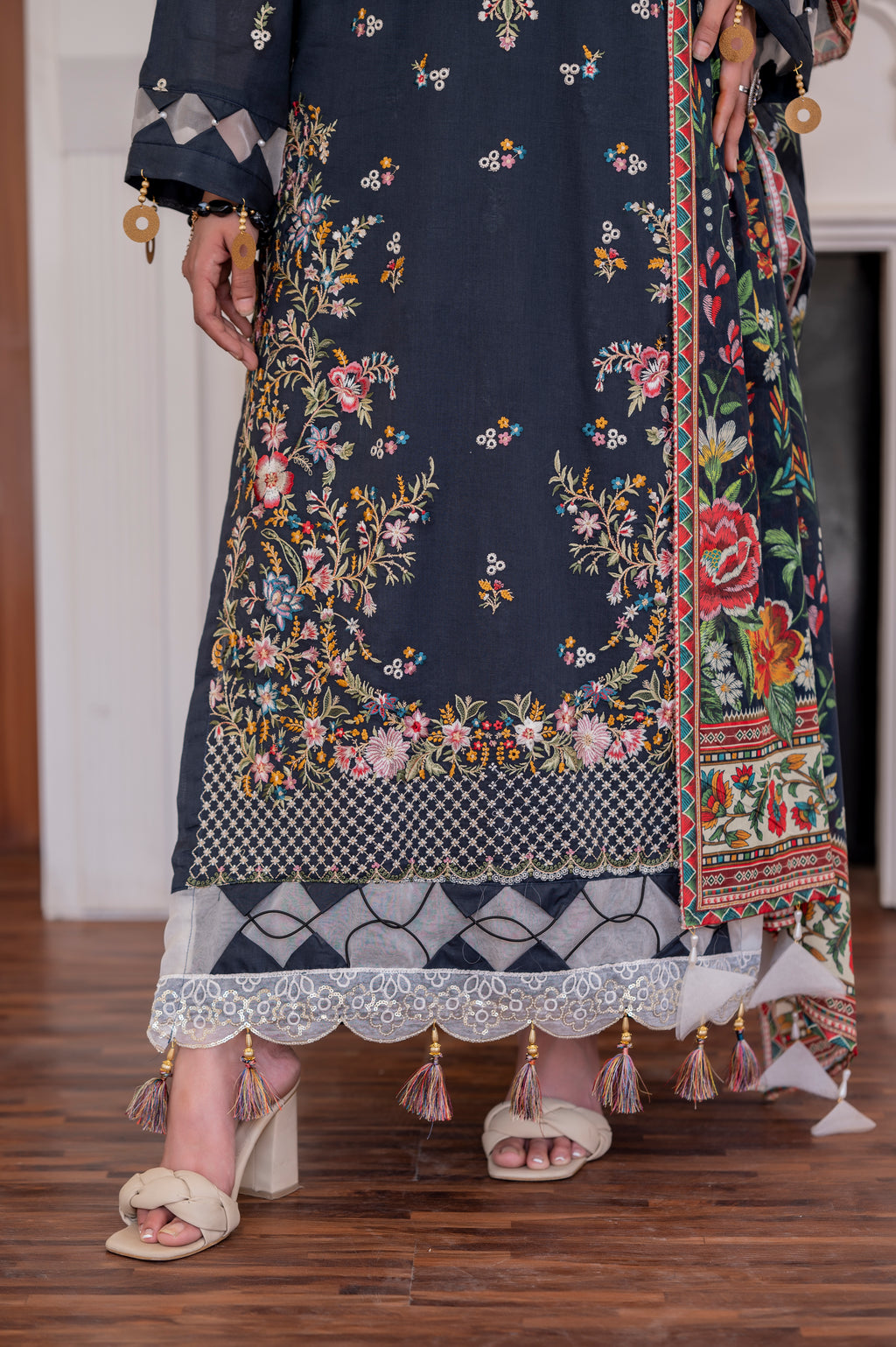 SAHIBA-01