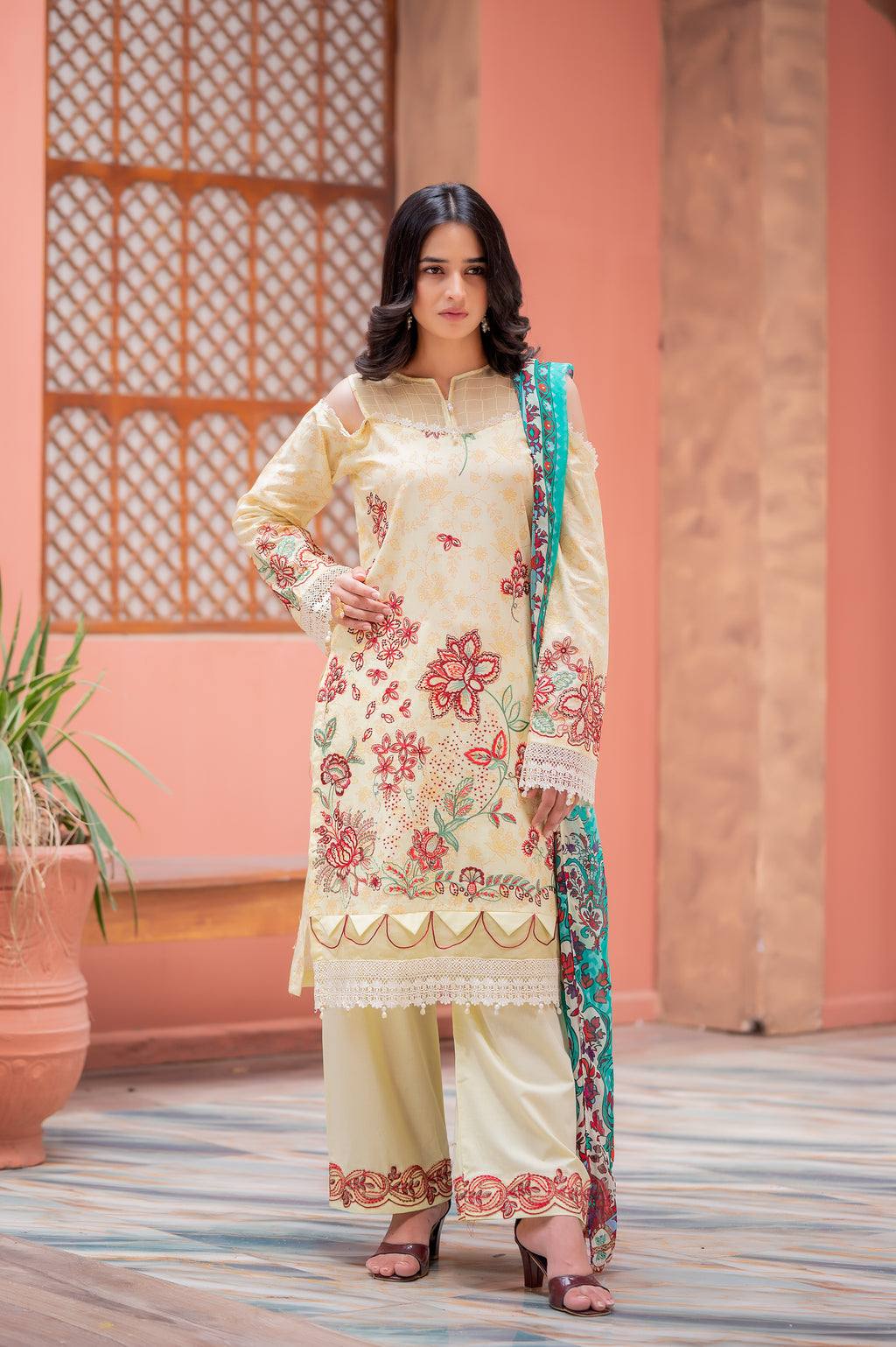 FLORUM BY NUR'-13