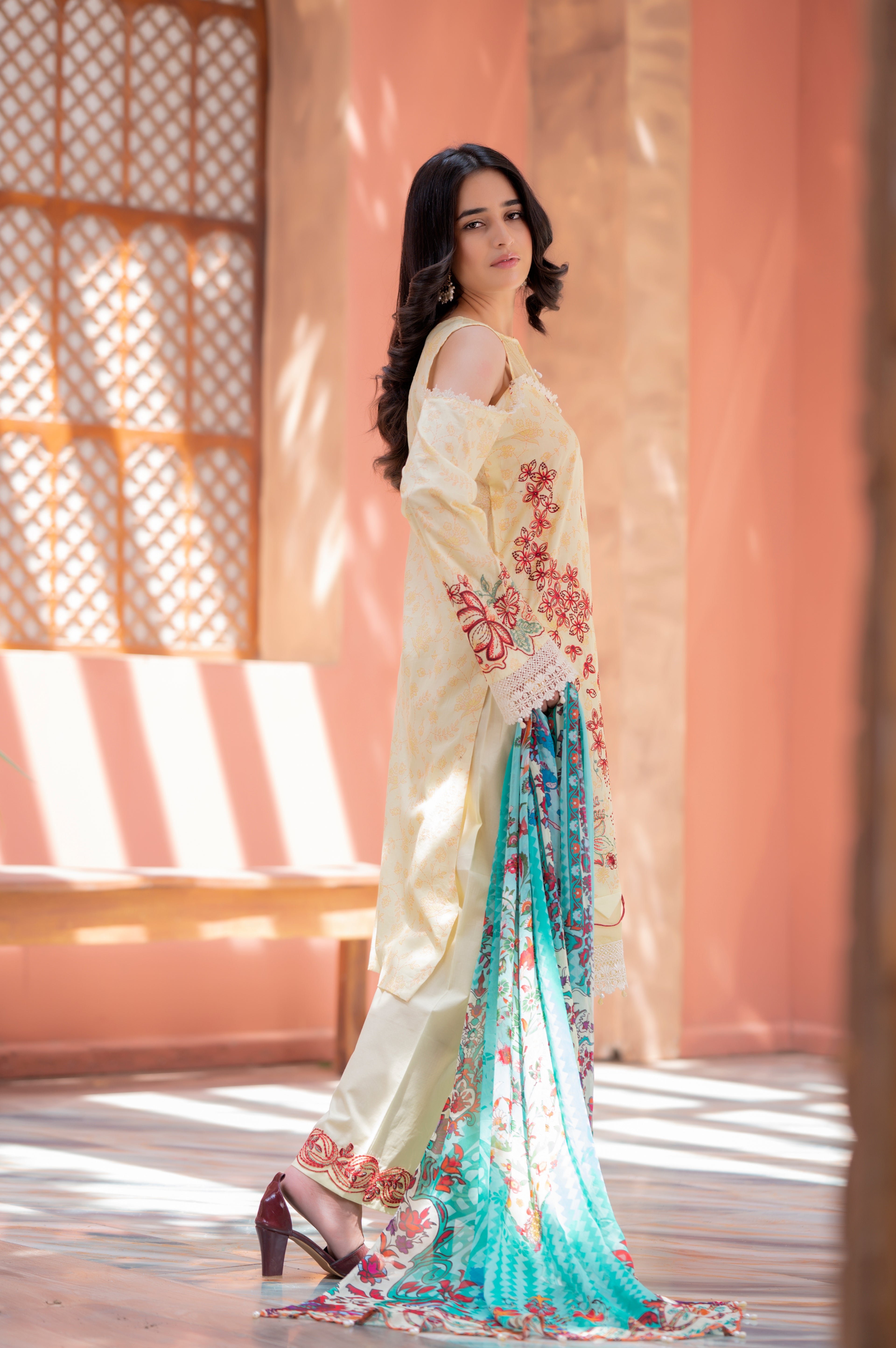FLORUM BY NUR'-13