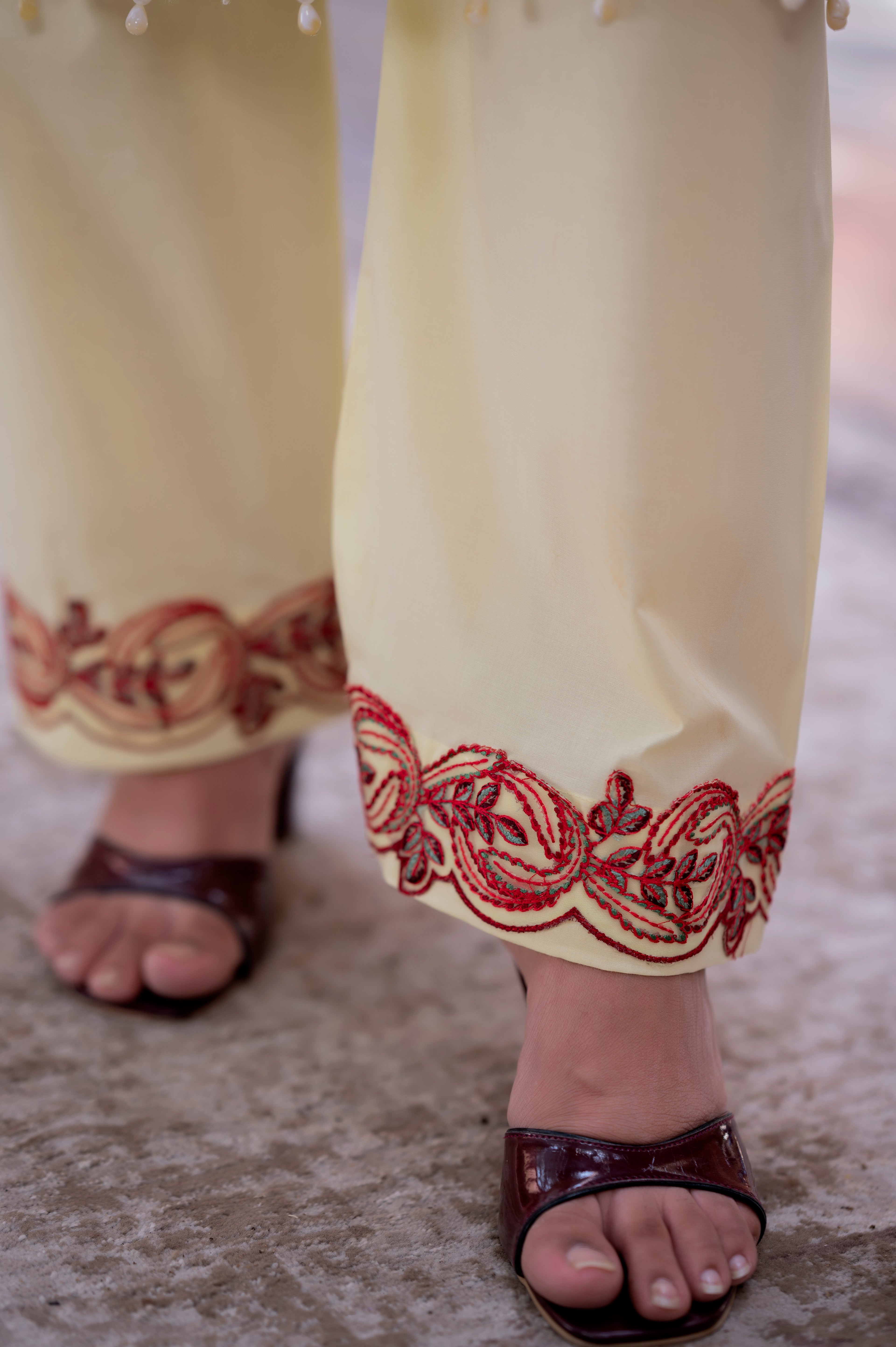 FLORUM BY NUR'-13