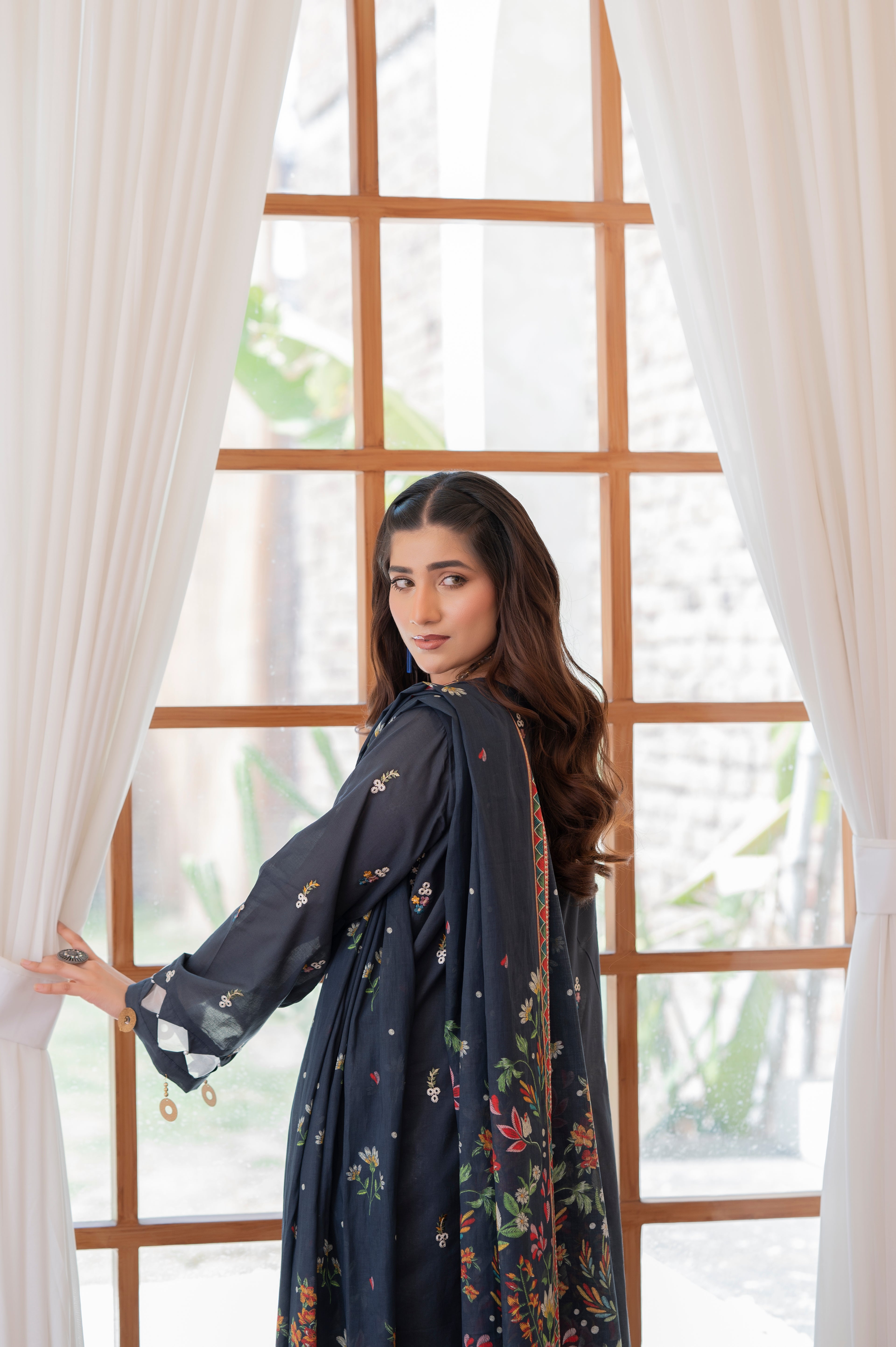 SAHIBA-01