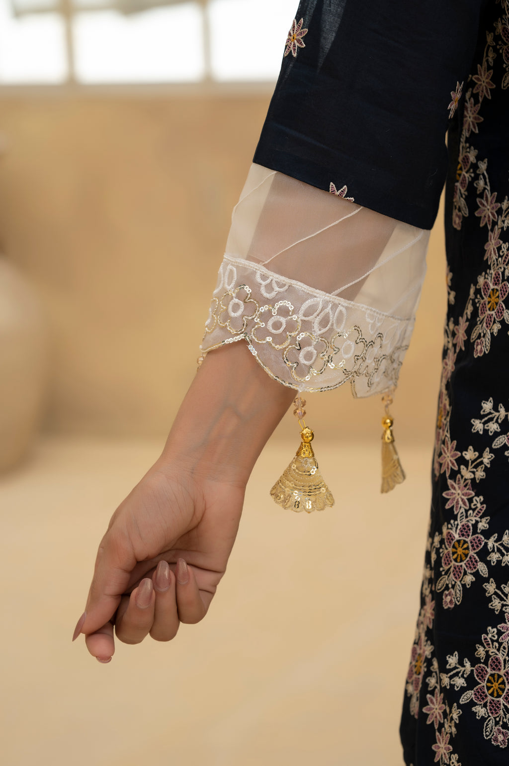 SAHIBA-01