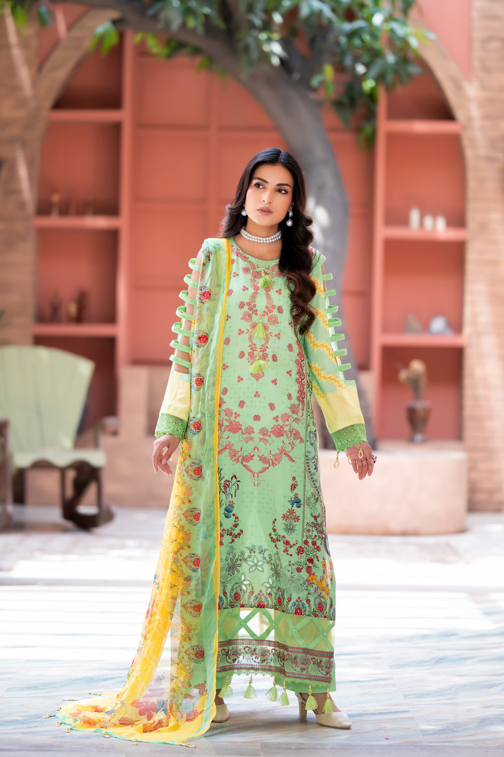 FLORUM BY NUR'-14