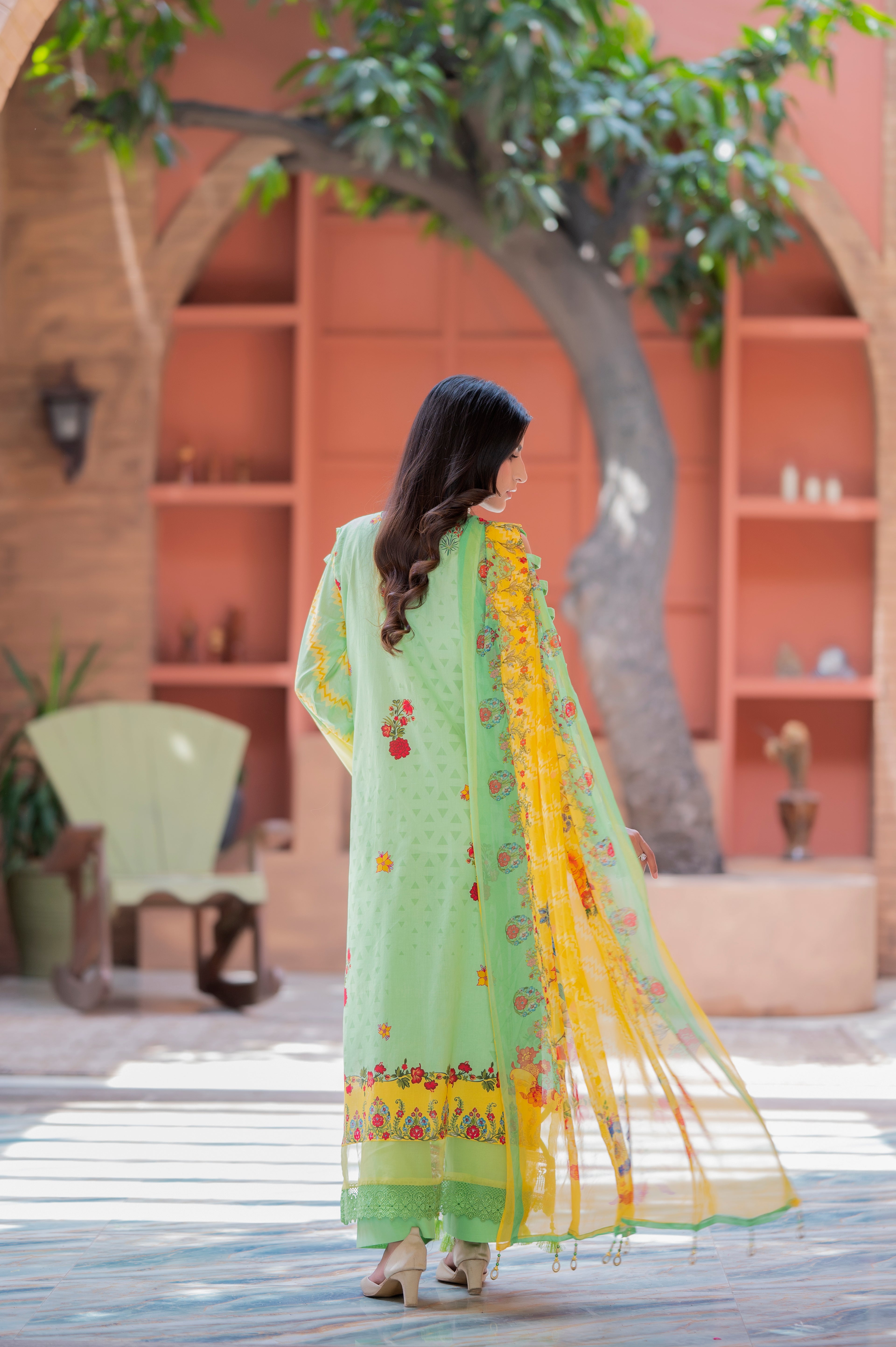 FLORUM BY NUR'-14