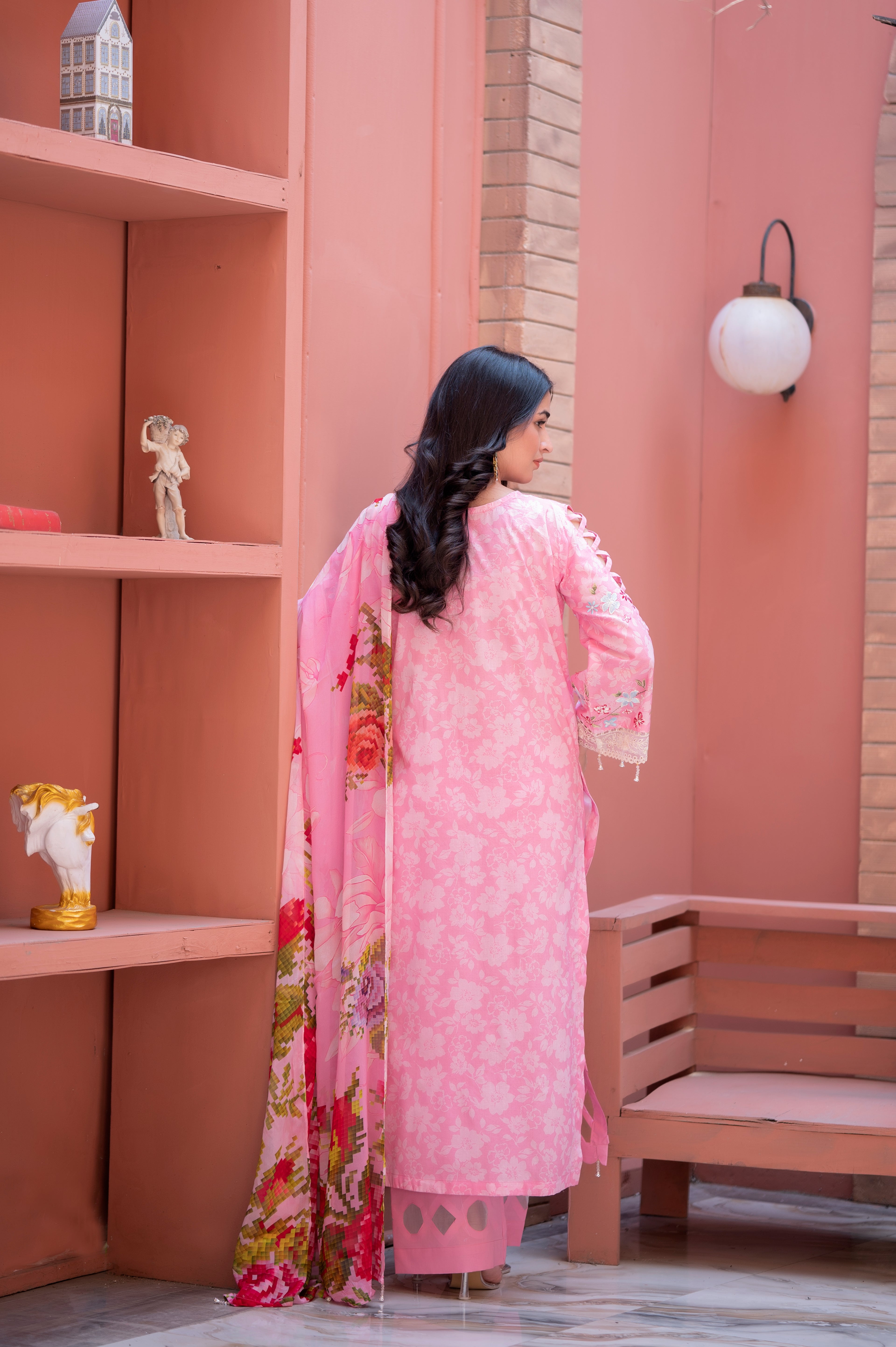 FLORUM BY NUR'-15