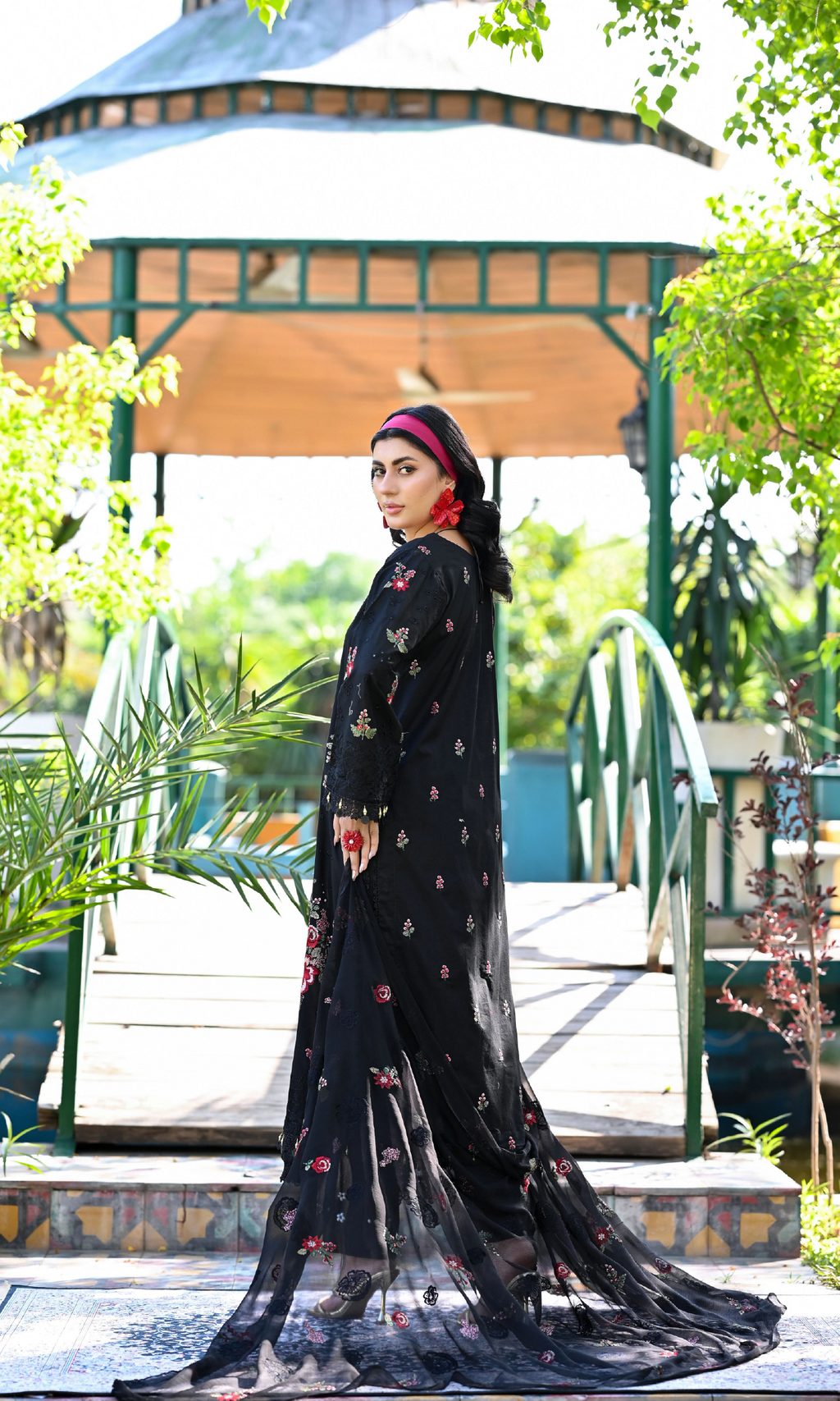Khoobsurat By NUR'-03