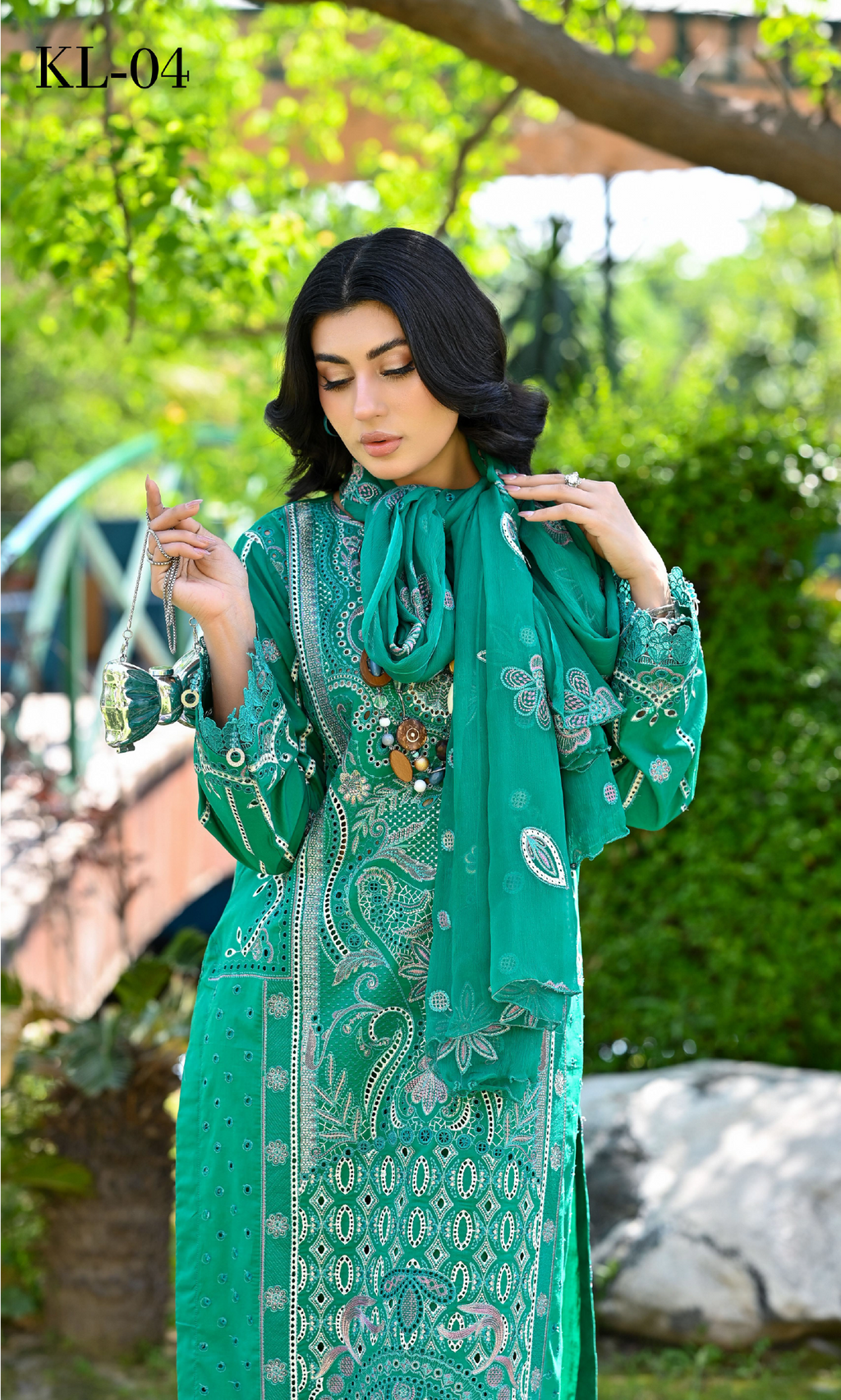 Khoobsurat By NUR'-04