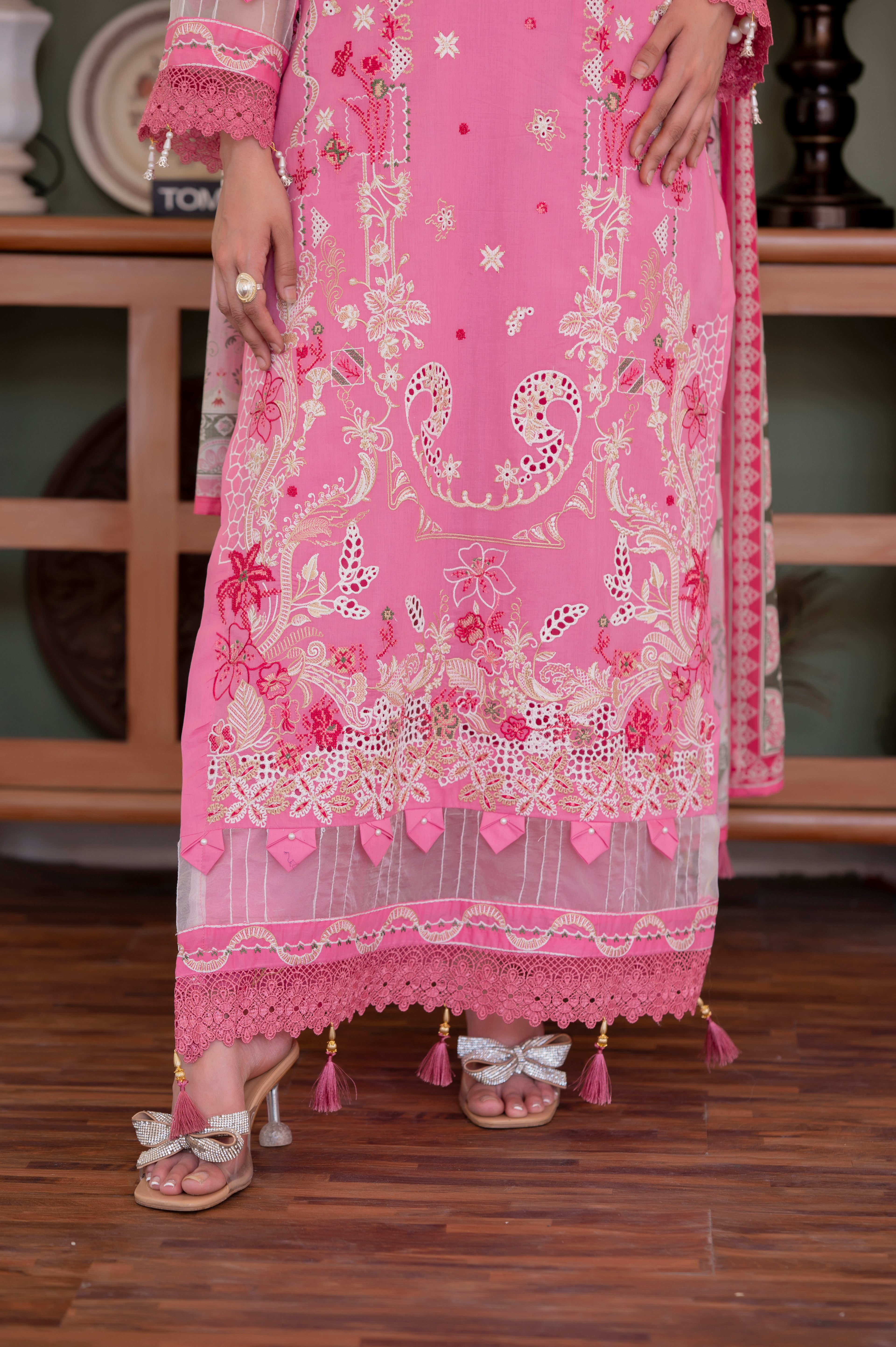 SAHIBA-06