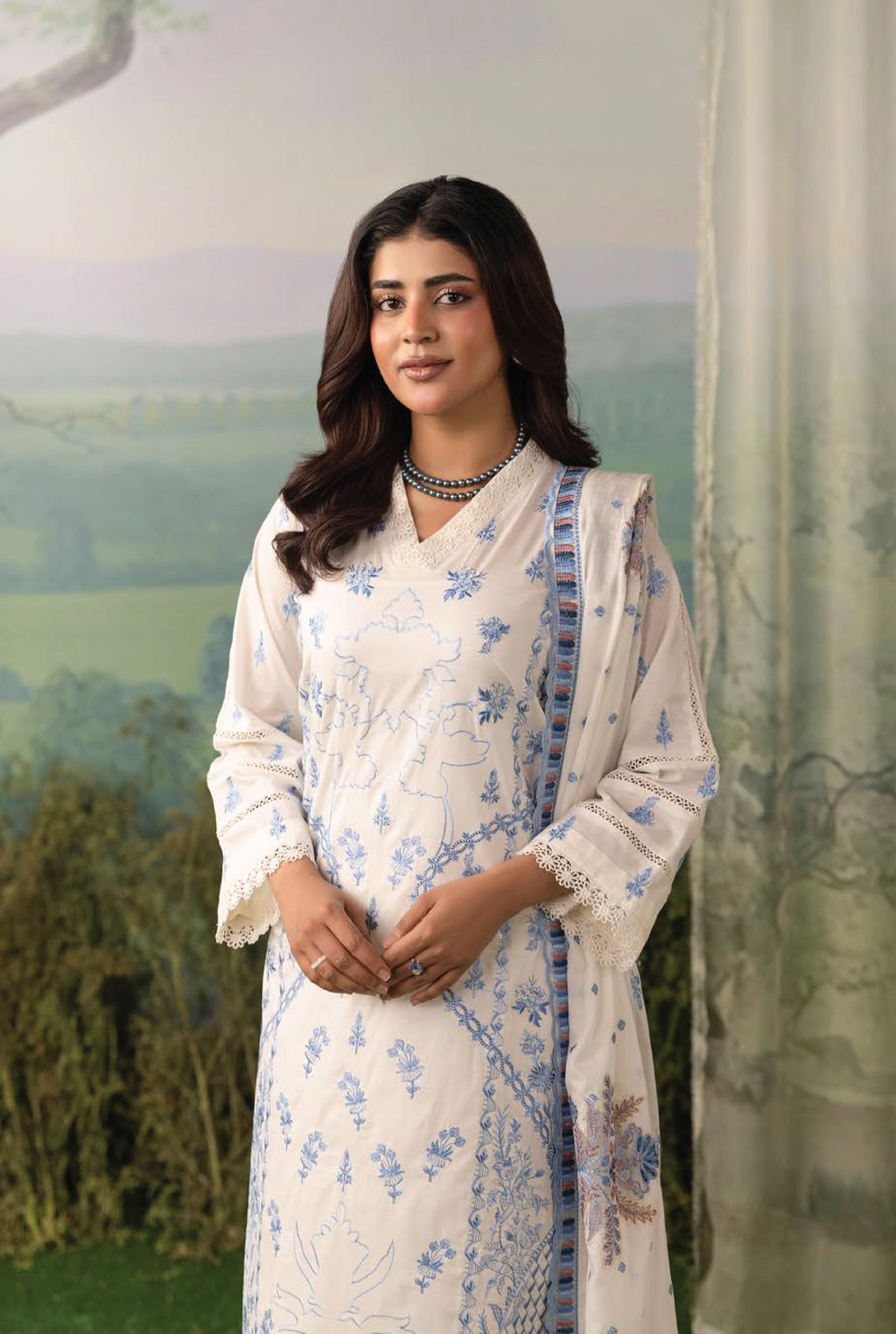 KHOOBSURAT-03