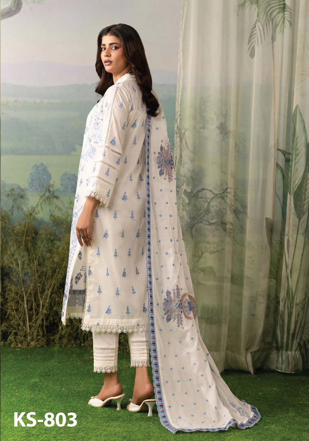 KHOOBSURAT-03