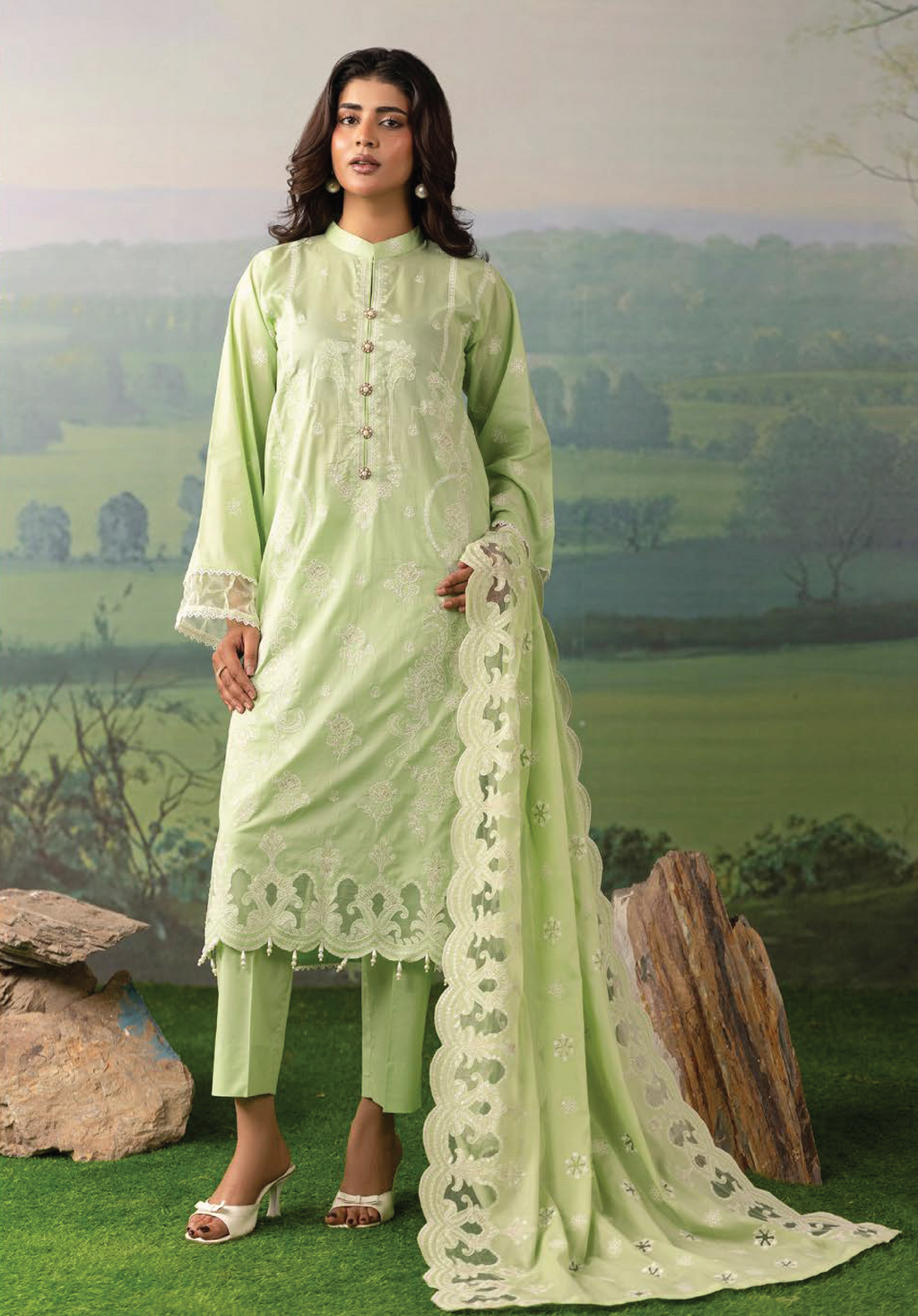 KHOOBSURAT-04