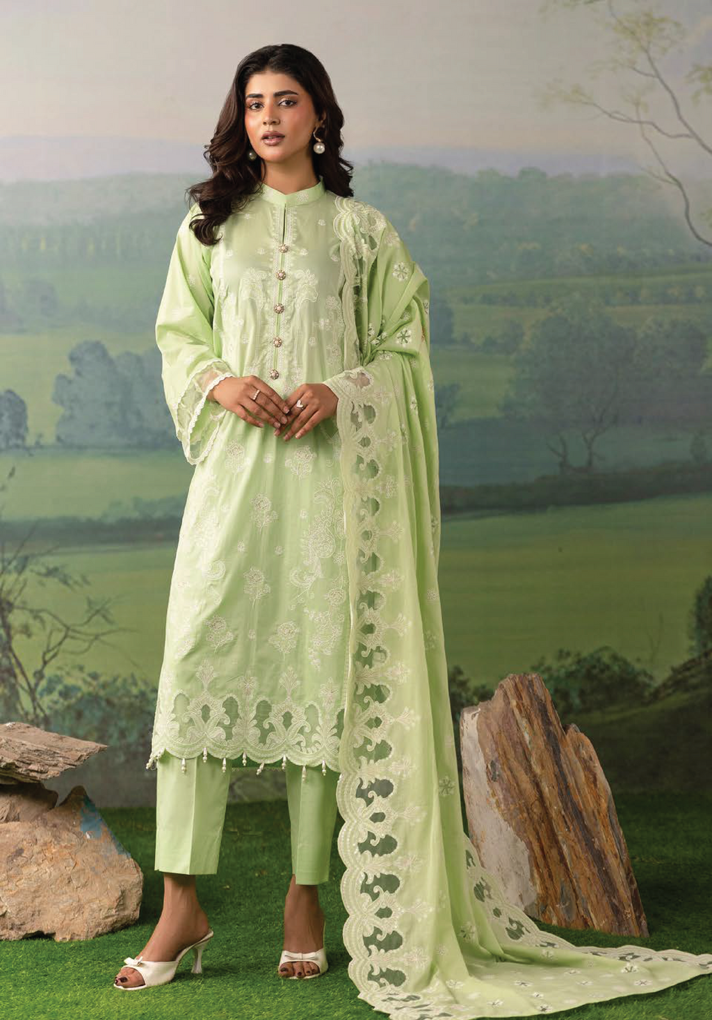 KHOOBSURAT-04