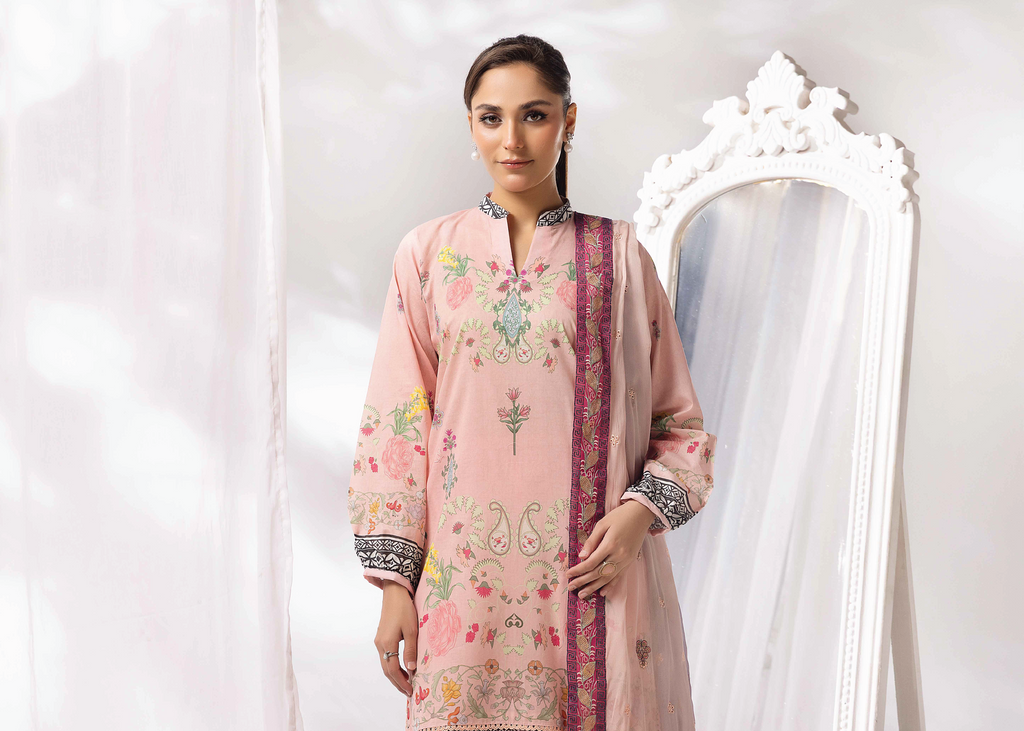 KHOOBSURAT-06