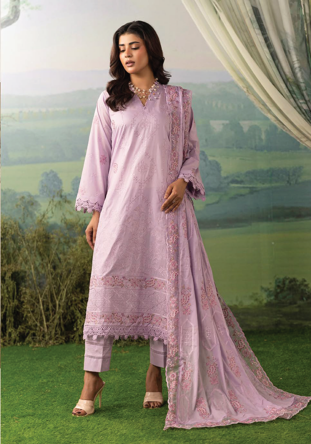 KHOOBSURAT-07