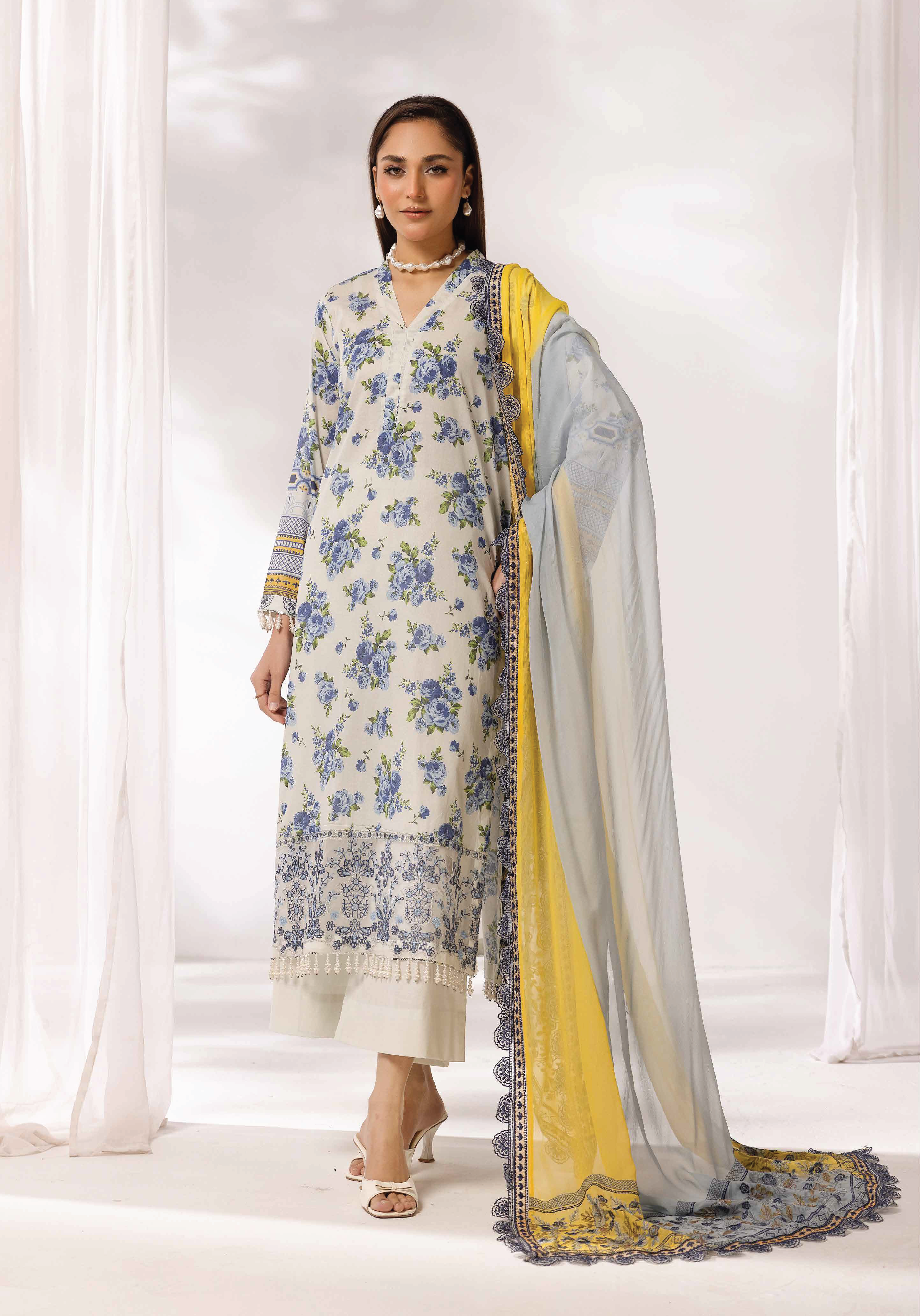 KHOOBSURAT-07