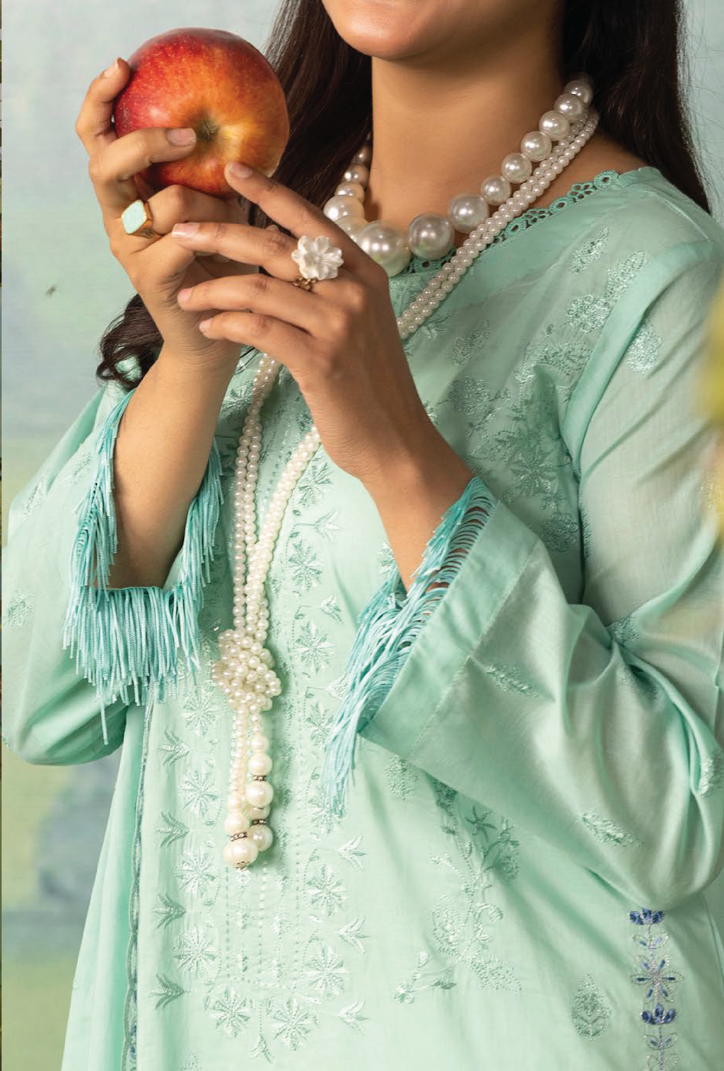 KHOOBSURAT-08