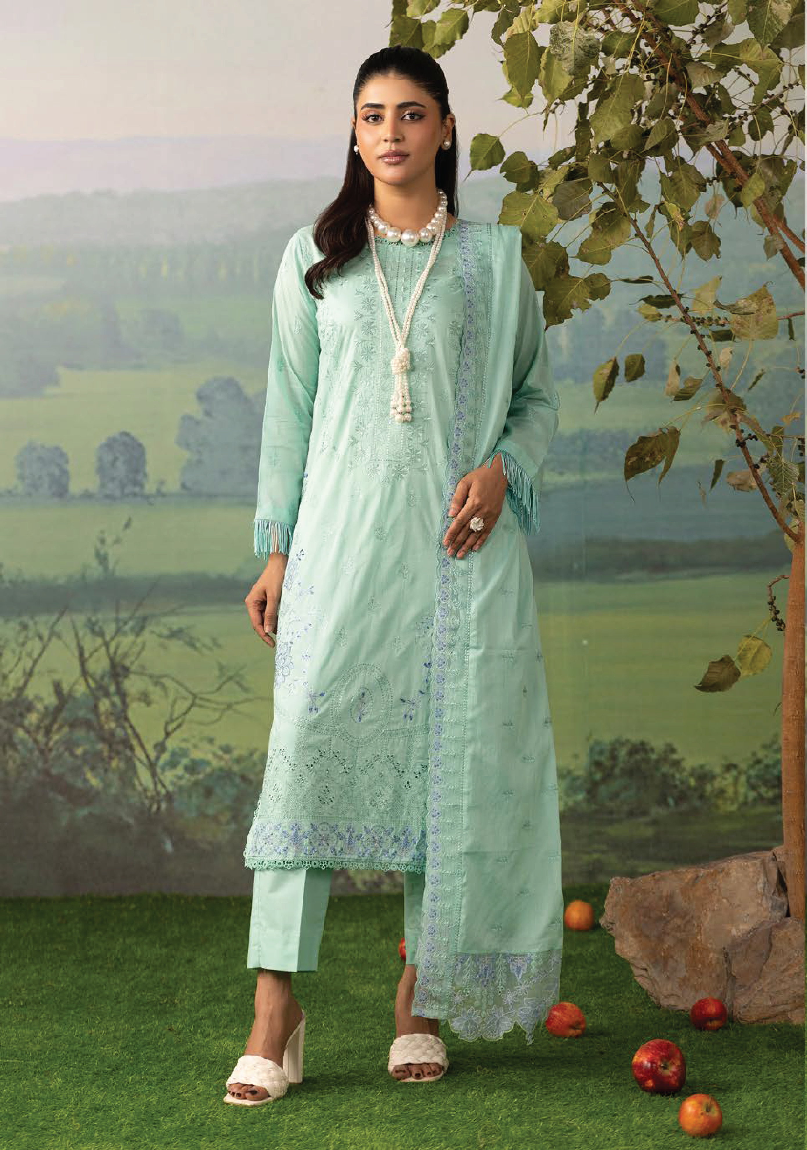 KHOOBSURAT-08