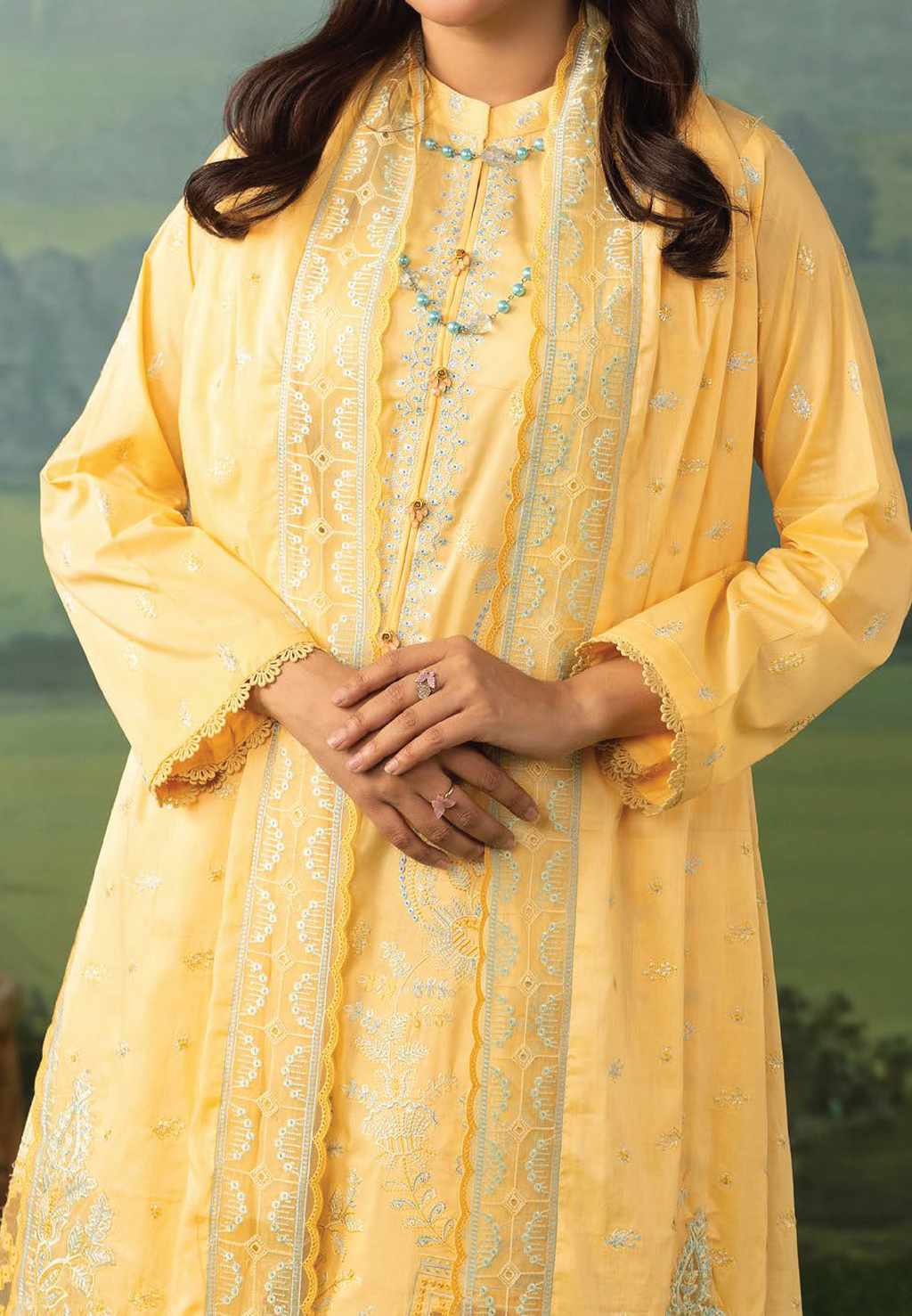 KHOOBSURAT-09