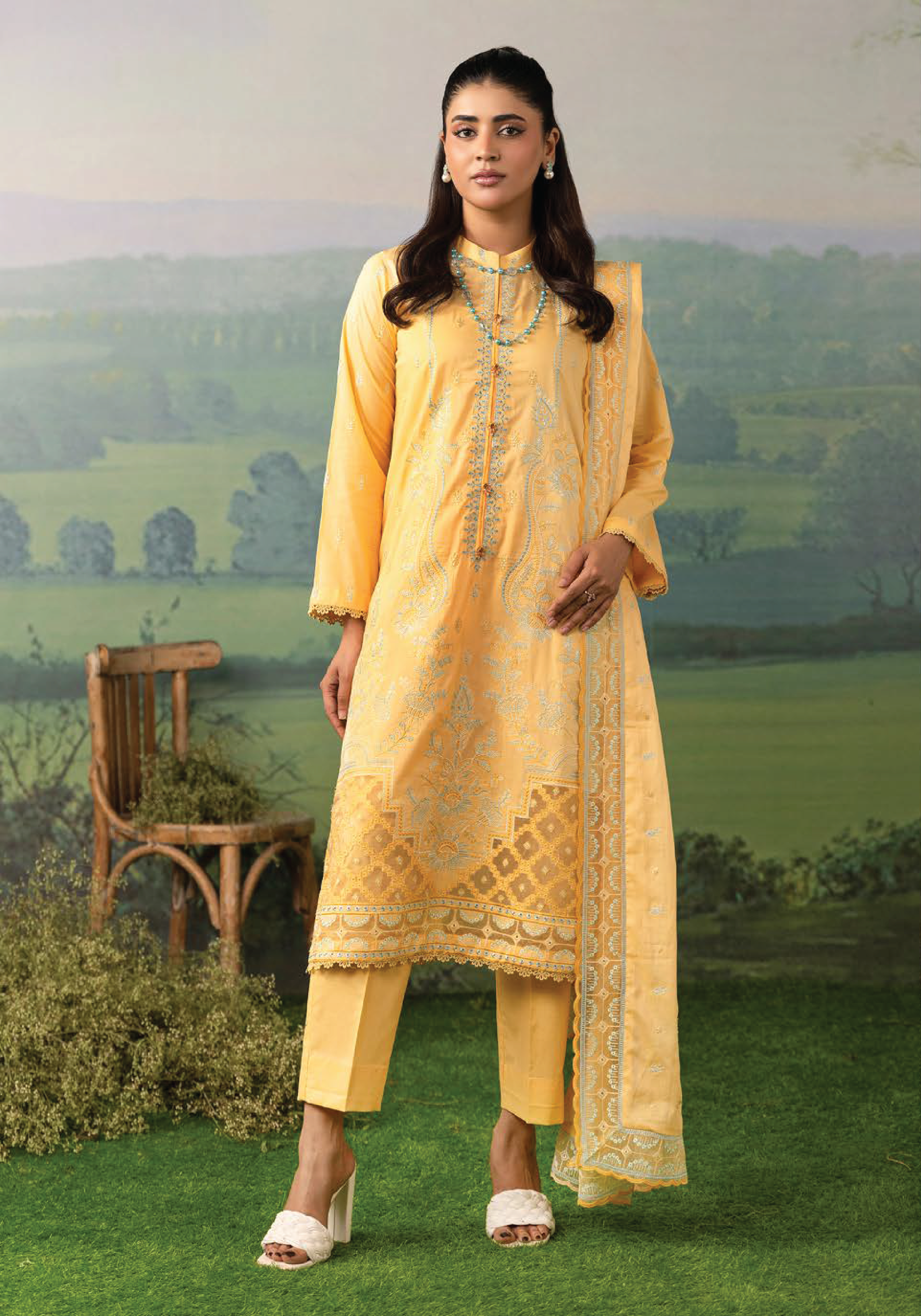 KHOOBSURAT-09