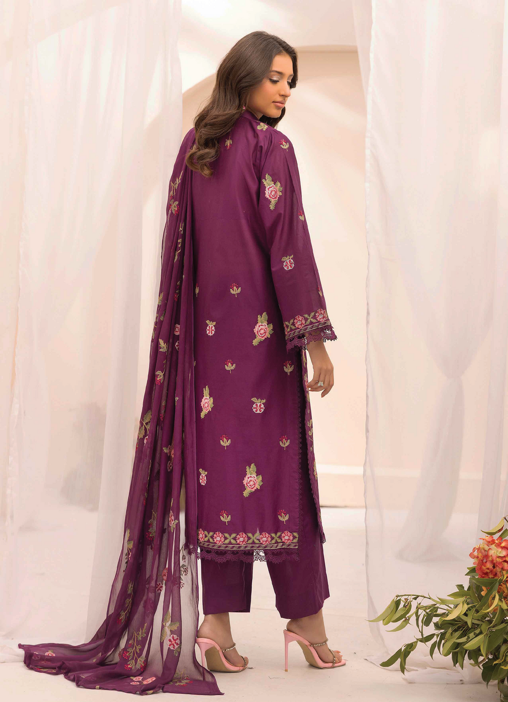 ELEGANCE-10