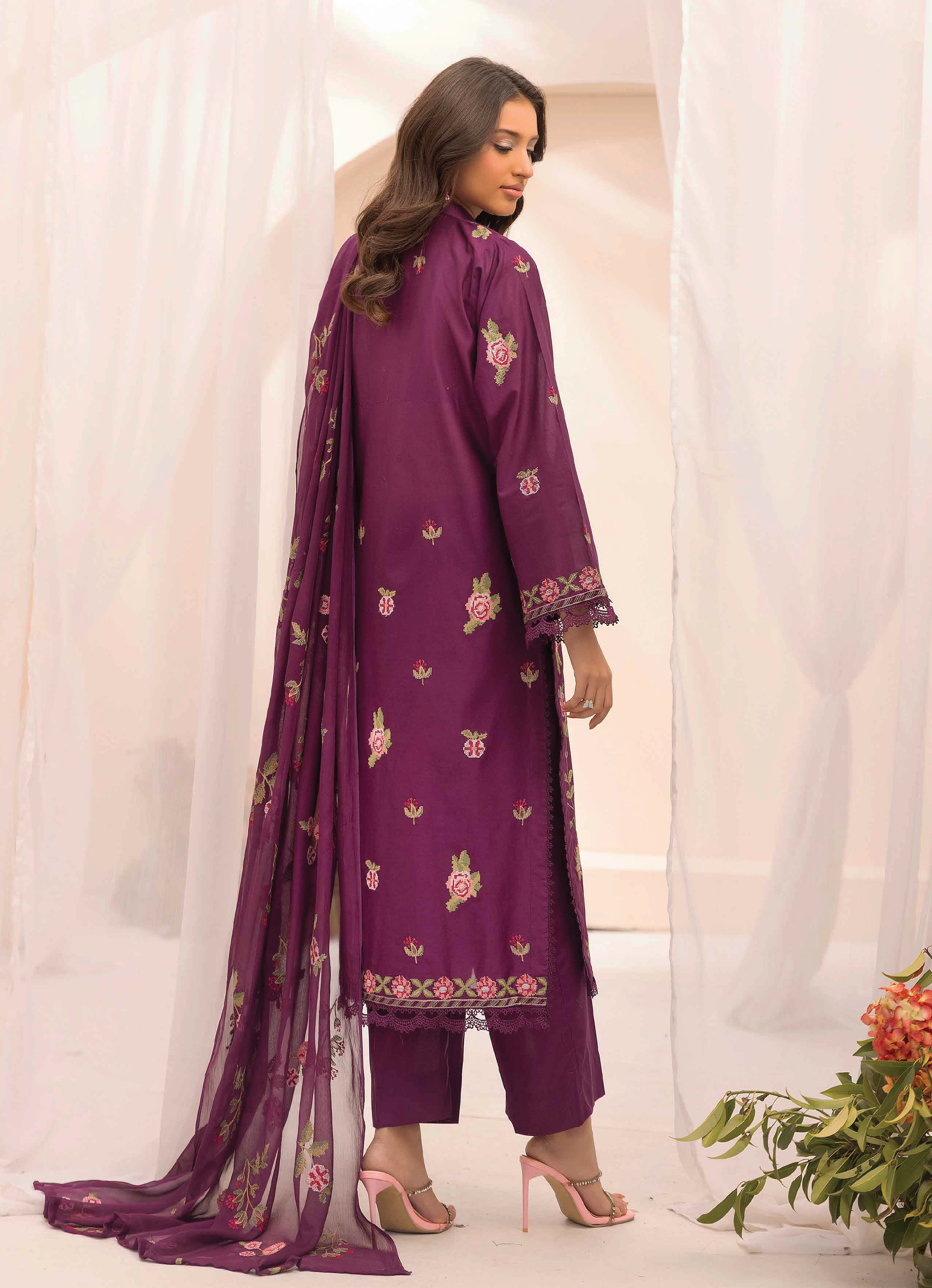 ELEGANCE-10