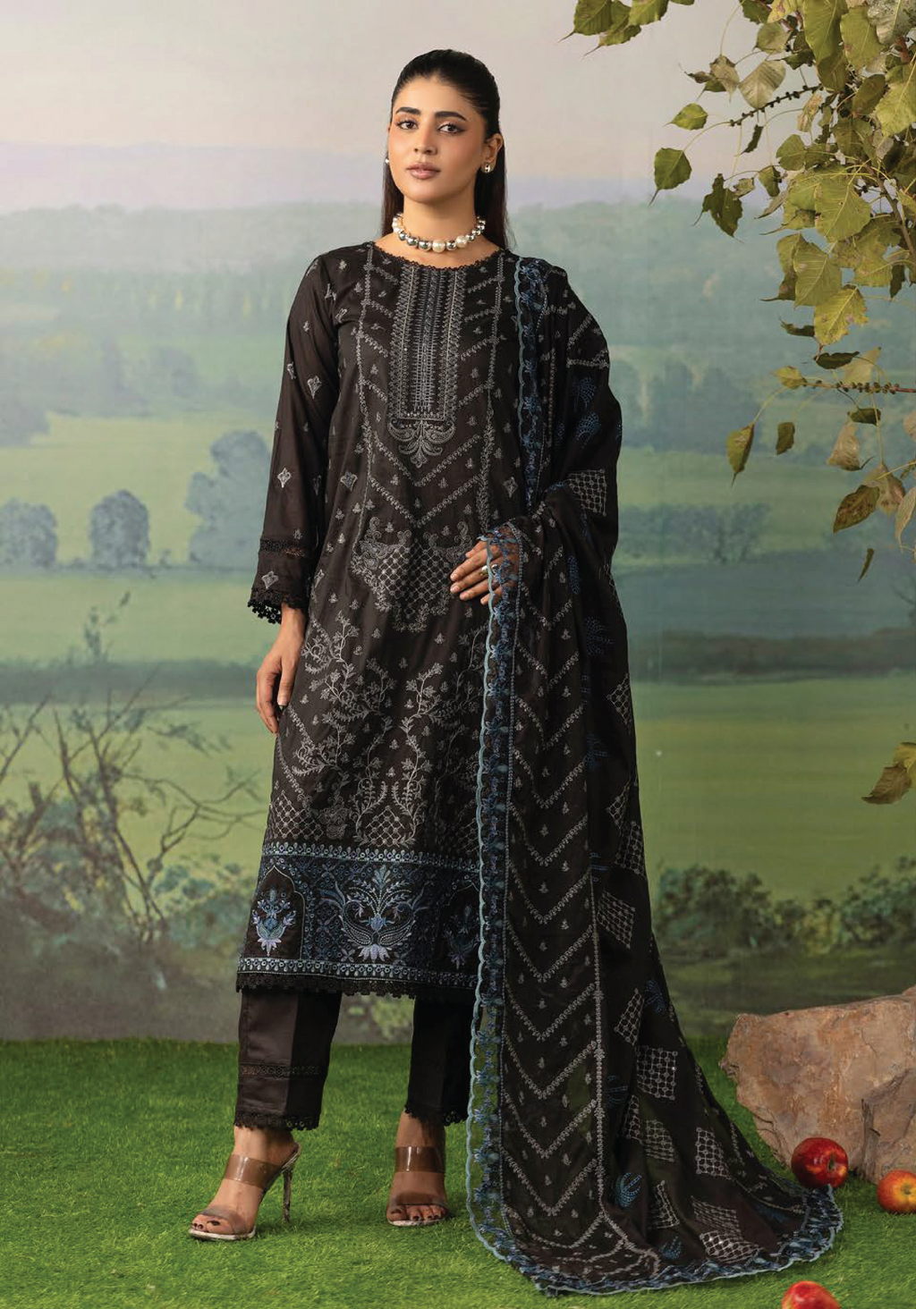 KHOOBSURAT-10