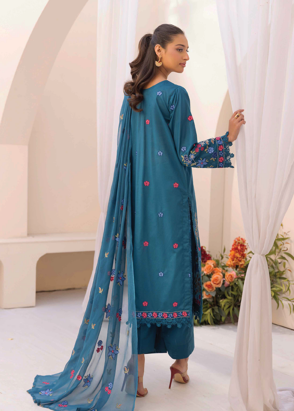 ELEGANCE-12