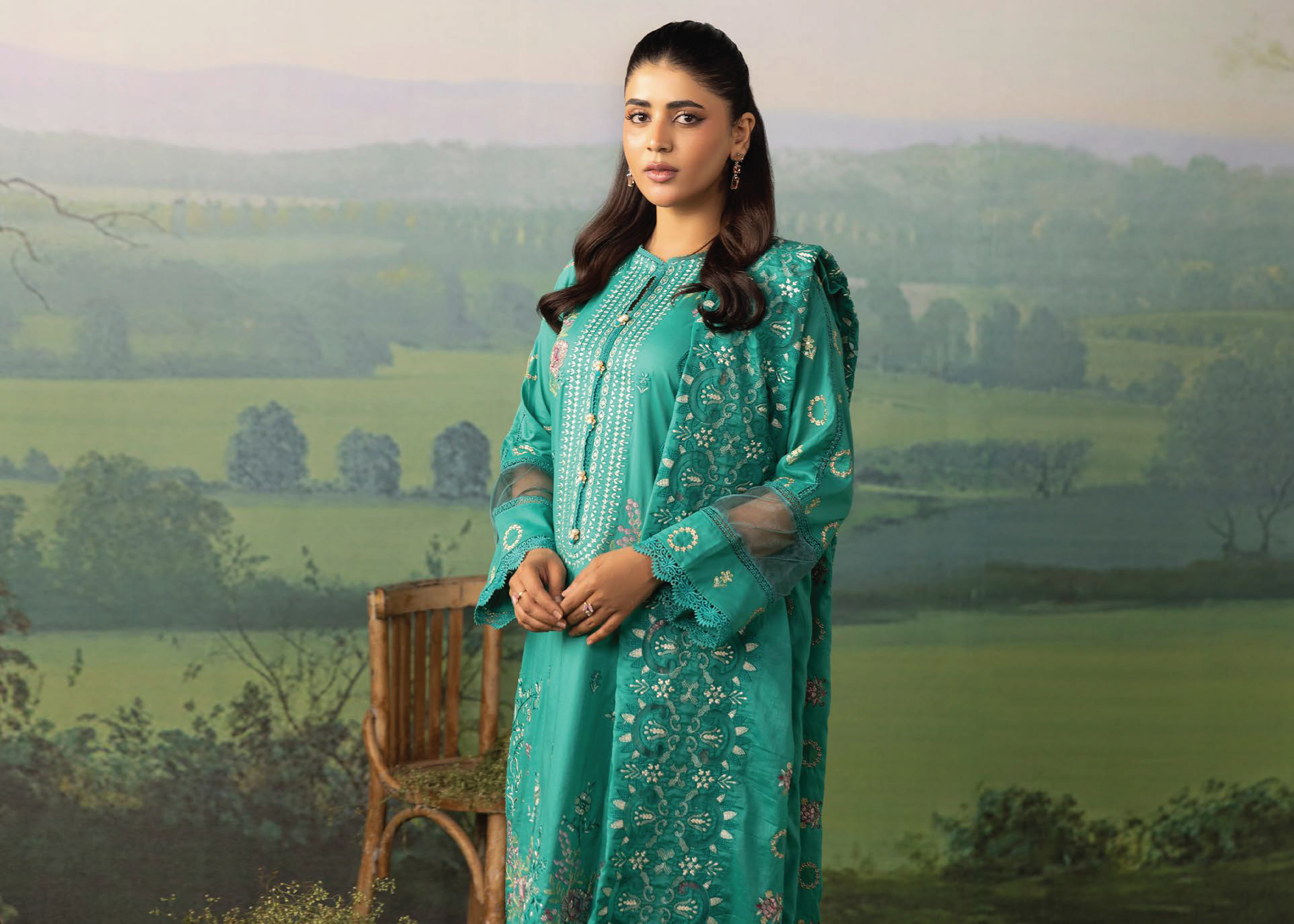 KHOOBSURAT-02