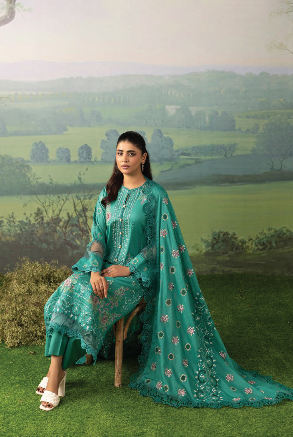 KHOOBSURAT-02